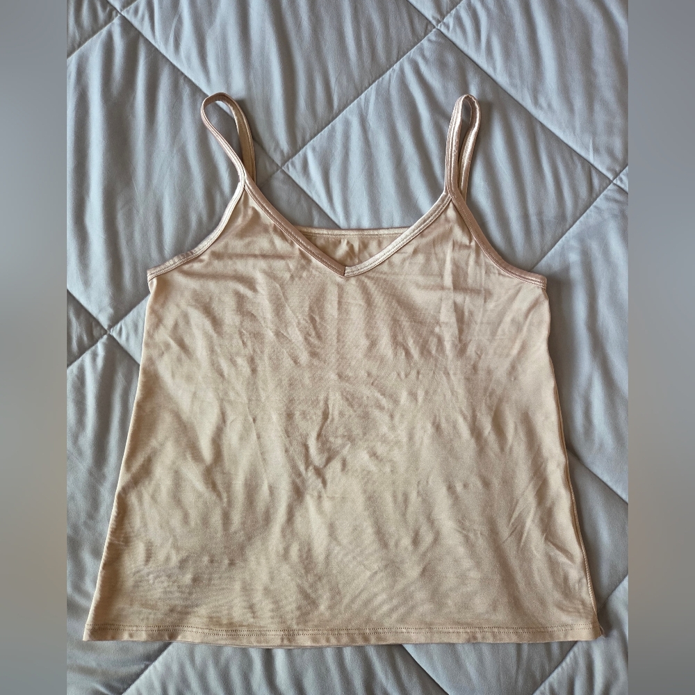Vanity Fair Nude Fitted Camisole Sleeveless Top